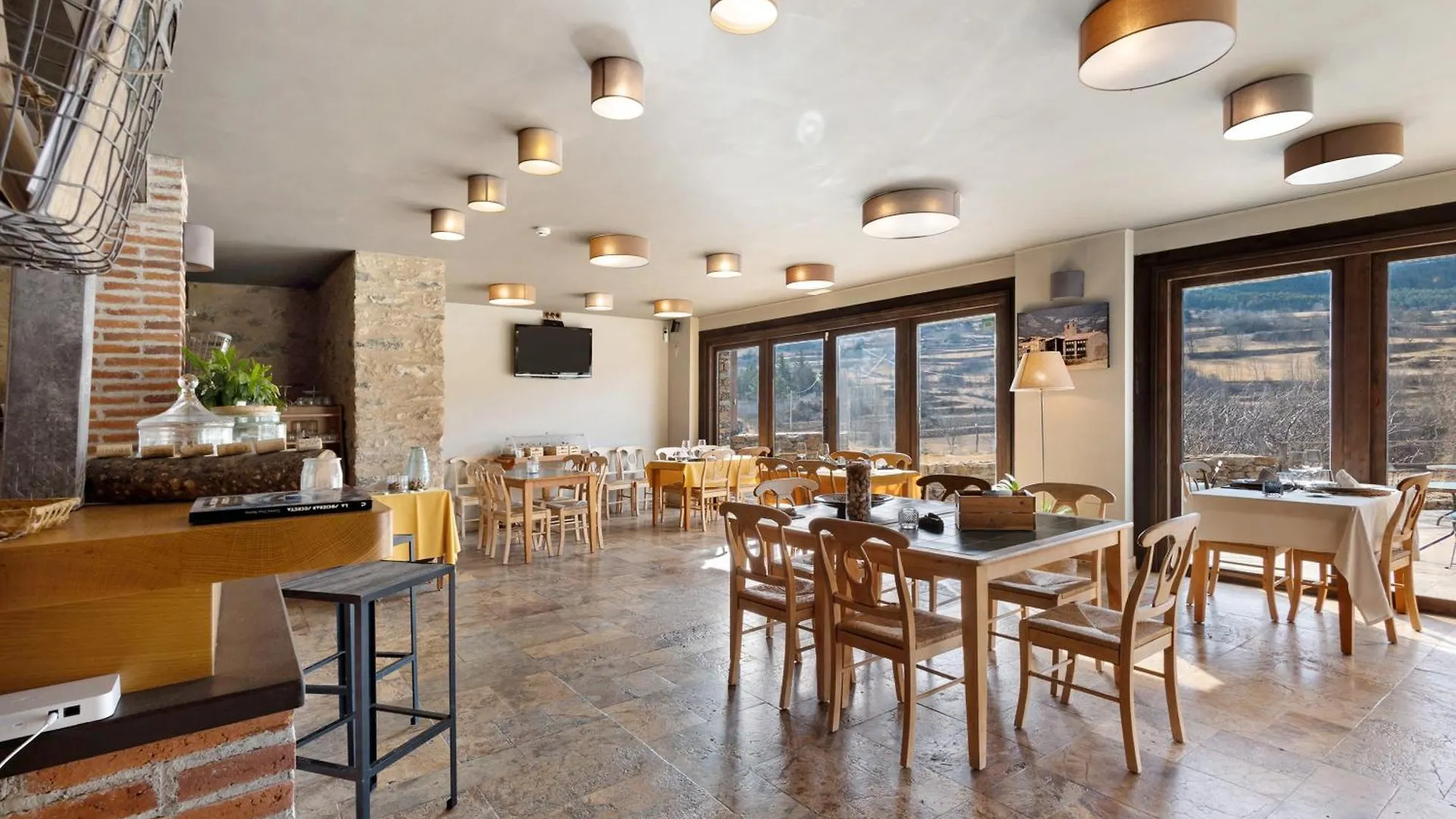 Hosteria 1848 - Suite Clasica Toloriu 0*,  Spain
